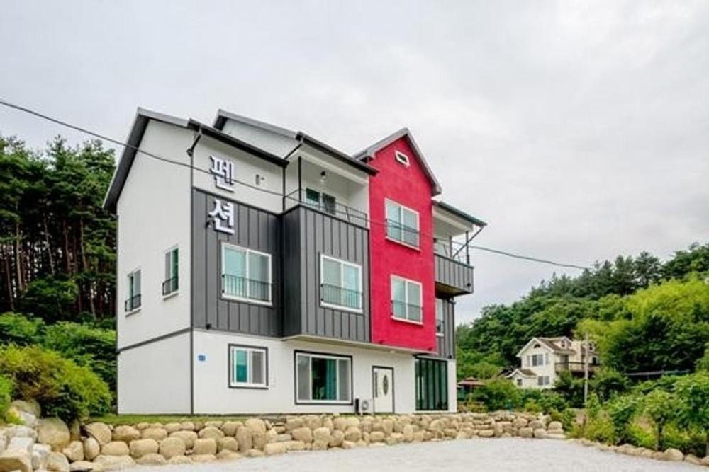 Gangneung Luluberry Pension Luaran gambar